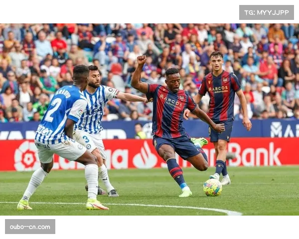 拉古伯西甲首秀传球成功率亮眼，莱万特中场梳理能力获主帅肯定